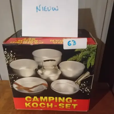 Kampeer pannenset inclusief waterketel, nieuw (Lot: 63) – kavel bij Goeiendeal, Lommel