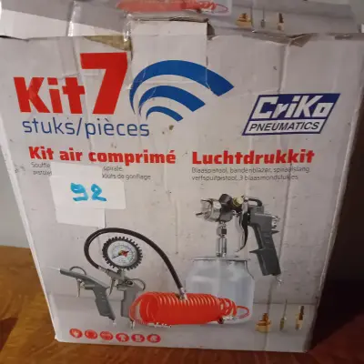 7-delige luchtdrukkit / kit air comprimé inclusief blaaspistool, bandenblazer en verfspuitpistool, merk Criko Pneumatics (Lot: 92) – kavel bij Goeiendeal, Lommel