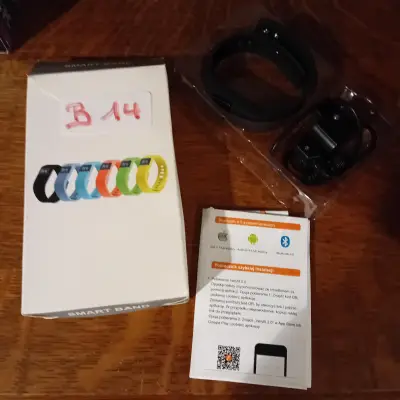 Smart Band fitnesstracker inclusief handleiding en oplaadkabel, nieuw in verpakking (Lot: B 14) – kavel bij Goeiendeal, Lommel