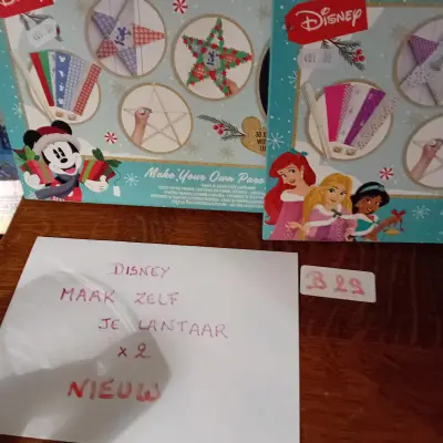 2 stuks Disney "Make Your Own Paper Lantern" knutselsets om zelf een lantaarn te maken, nieuw (Lot: B 29) – kavel bij Goeiendeal, Lommel