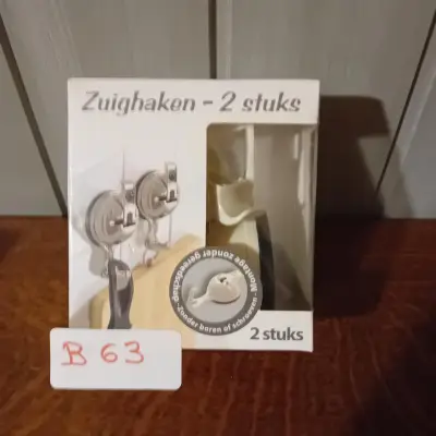 Assortiment van 2 stuks zuighaken voor montage zonder boren of schroeven, nieuw in verpakking (Lot: B 63) – kavel bij Goeiendeal, Lommel