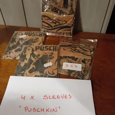 4 stuks sleeves / armcovers voorzien van een zwart-bruin motief, merk Puschkin (Lot: B 67) – kavel bij Goeiendeal, Lommel