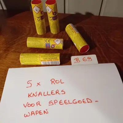 5 rollen met speelgoedknallers / munitierollen van 1200 schoten, merk Wicke Euro Caps (Lot: B 69) – kavel bij Goeiendeal, Lommel