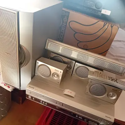 DVD/Video/Hi-Fi Home Theater System inclusief bijbehorende luidsprekers, centerspeaker en afstandsbediening, merk Philips, model MX3100VR (Lot: 11) – kavel bij Goeiendeal, Lommel