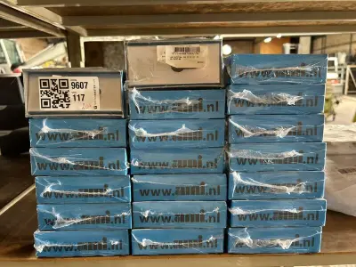 Ca. 20x SKG3 veiligheidsrozet 115/50/15 deurdikte 38-45 mm AMI – kavel bij Onlineveilingmeester, Hoogeveen