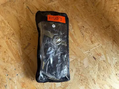 Keepershandschoenen Dores – kavel bij Onlineveilingmeester