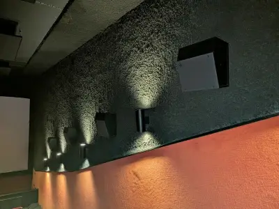 12x Bioscoopluidspreker / Surround speaker JBL – kavel bij Onlineveilingmeester, Hengelo