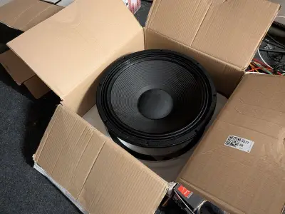 2x Speaker driver KCS, bouwjaar 2019 – kavel bij Onlineveilingmeester, Hengelo