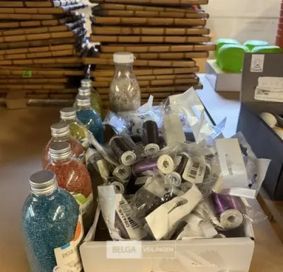 Partij hobbymateriaal – kavel bij Belga Veilingen