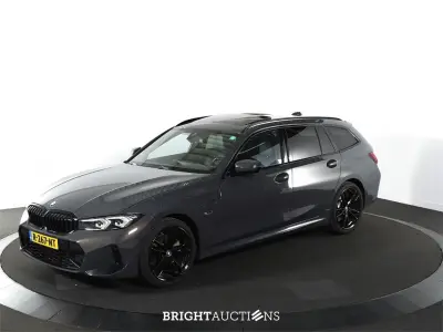 BMW 320e Touring M Sport 272pk 2022 (Origineel-NL) 3-Serie, R-267-NT – kavel bij Bright Auctions