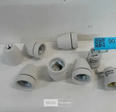 8 x Porseleinen fitting E27 2 assorti – kavel bij Belga Veilingen, Oudsbergen