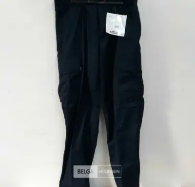 1 x Werkbroek blauw Free2be 42 – kavel bij Belga Veilingen, Oudsbergen