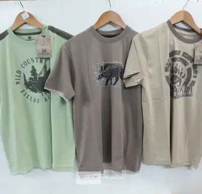 3 x T-shirt groen/beige/bruin L – kavel bij Belga Veilingen, Oudsbergen