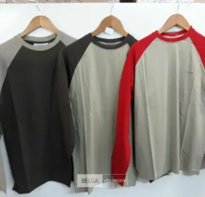 3 x T-shirt lange mouwen mix kleuren Parks XL – kavel bij Belga Veilingen, Oudsbergen