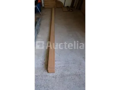 Noordelijke spar gegroefde planken – kavel bij Auctelia, Sankt Vith