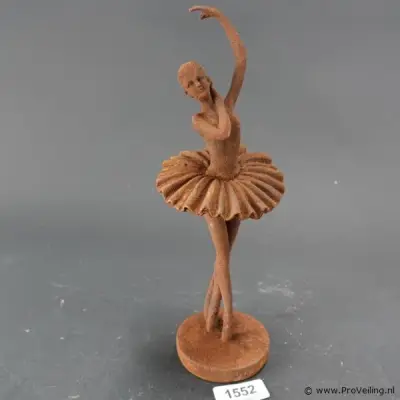 Beeld ballerina – kavel bij ProVeiling