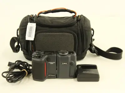 Nikon Coolpix 995 digitale fotocamera – kavel bij De Kringwinkel, Antwerpen