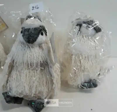 4 x Pinguin 17 cm – kavel bij Belga Veilingen, Oudsbergen
