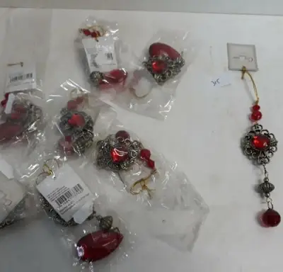 8 x Hangdeco rode kralen 15 cm – kavel bij Belga Veilingen, Oudsbergen
