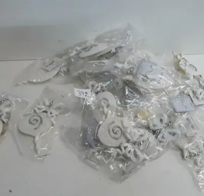 13 x Hangdeco wit/zilver 2 assorti – kavel bij Belga Veilingen, Oudsbergen