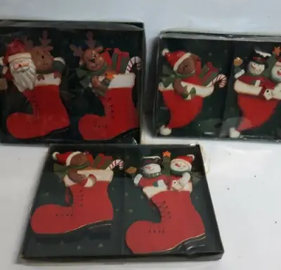5 x Hangdeco hout kerstfiguur in sok/muts 2 stuks – kavel bij Belga Veilingen, Oudsbergen