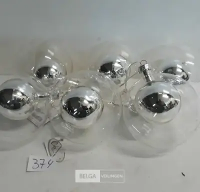 5 x Kerstbal glas 10 cm transparant met mini zilveren bal – kavel bij Belga Veilingen, Oudsbergen