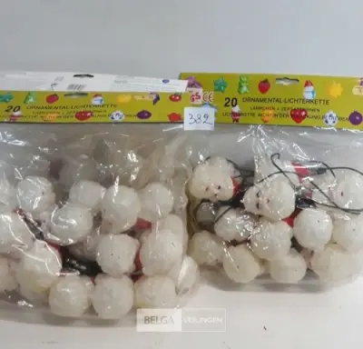 3 x Kerstverlichting 20 L met kerstmanhoofd – kavel bij Belga Veilingen, Oudsbergen