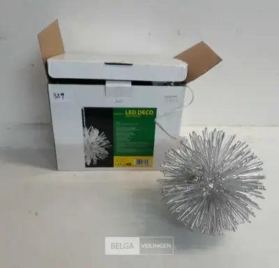 1 x Verlichte bal warm wit Led – kavel bij Belga Veilingen, Oudsbergen