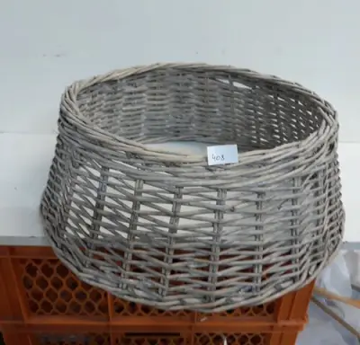 1 x Rieten kerstboomhuls natuur 50 cm – kavel bij Belga Veilingen, Oudsbergen