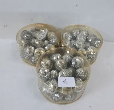 3 x Decoballen zilver 24 stuks 3 cm – kavel bij Belga Veilingen, Oudsbergen