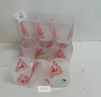 4 x T-licht in pvc potje 3 stuks op batterij – kavel bij Belga Veilingen, Oudsbergen