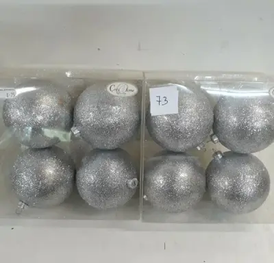 2 x Kerstballen pvc 4 stuks zilver glitter – kavel bij Belga Veilingen, Oudsbergen