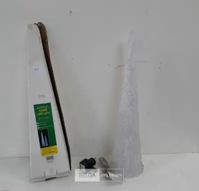 1 x Kerstkegel 60 cm LED verlichting – kavel bij Belga Veilingen, Oudsbergen