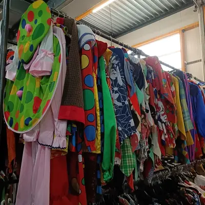 Clowns pakken voor kinderen – kavel bij Onlineveilingmeester, Drachten