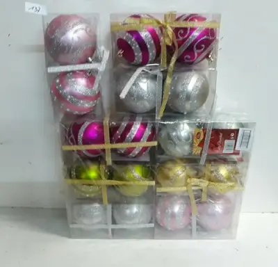 9 x Kerstballen pvc 10 cm 2 stuks – kavel bij Belga Veilingen, Oudsbergen