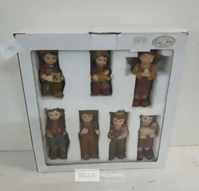 1 x Kerstfiguurtjes 7 delig kinderen – kavel bij Belga Veilingen, Oudsbergen
