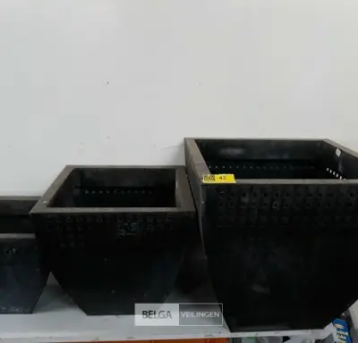 1 x Bloembakken set zinc 3 stuks met roestplekken – kavel bij Belga Veilingen, Oudsbergen