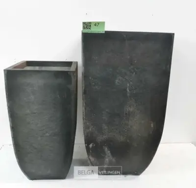 1 x Bloembakken set polyester 2 stuks – kavel bij Belga Veilingen, Oudsbergen