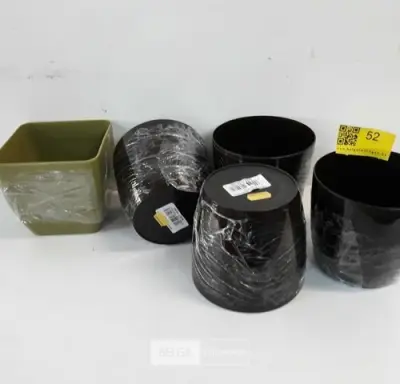 5 x Bloempot pvc 13 cm 2 assorti – kavel bij Belga Veilingen, Oudsbergen