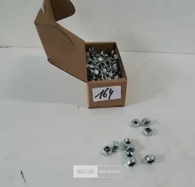 1 x Borgmoeren M 6 200 stuks met nylon ring – kavel bij Belga Veilingen, Oudsbergen