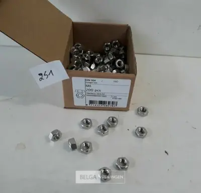 1 x Zeskantmoer INOX A2 M 8 200 stuks – kavel bij Belga Veilingen, Oudsbergen