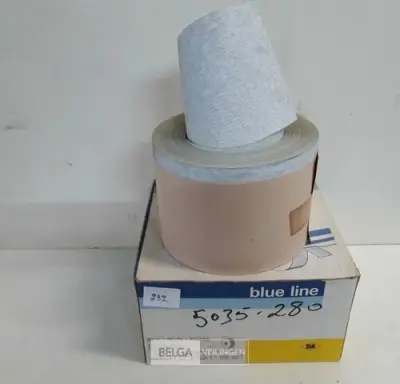 1 x Schuurpapier op rol K280 115mm x 50M – kavel bij Belga Veilingen, Oudsbergen