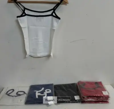 12 x Topje L mix kleuren – kavel bij Belga Veilingen, Oudsbergen