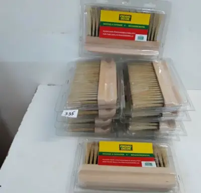 10 x Afstoffer of behangborstel 21 x 2,5 cm – kavel bij Belga Veilingen, Oudsbergen