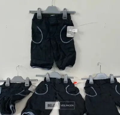 4 x Baby broek demin mix maten – kavel bij Belga Veilingen, Oudsbergen