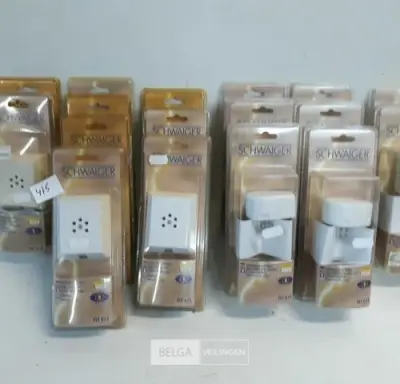 17 x Telefoonstekker + contactdoos mix – kavel bij Belga Veilingen, Oudsbergen