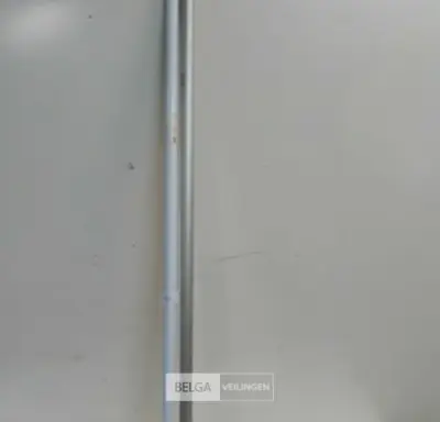 2 x Verlengsteel voor verfrol 95-190 cm – kavel bij Belga Veilingen, Oudsbergen