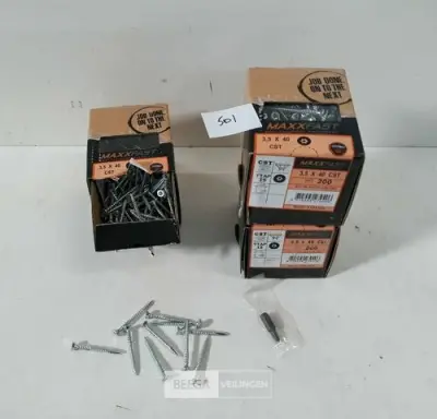 3 x Houtschroeven wit verzinkt 3,5x40mm 200 stuks – kavel bij Belga Veilingen, Oudsbergen