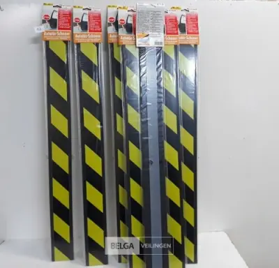 6 x Deurbescherming voor auto 90cmx85mm – kavel bij Belga Veilingen, Oudsbergen