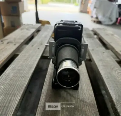 LEITZ BAKELIT diaprojector – kavel bij Belga Veilingen